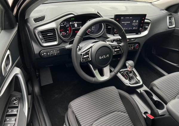 Kia Ceed cena 111900 przebieg: 6, rok produkcji 2023 z Urzędów małe 379